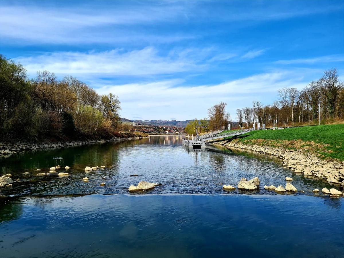 Schon Wohnen Beim Stift Melk Apartment Exterior foto