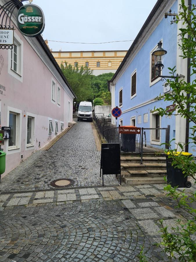 Schon Wohnen Beim Stift Melk Apartment Exterior foto