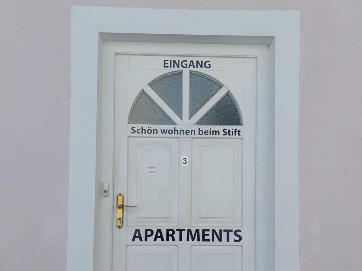 Schon Wohnen Beim Stift Melk Apartment Exterior foto